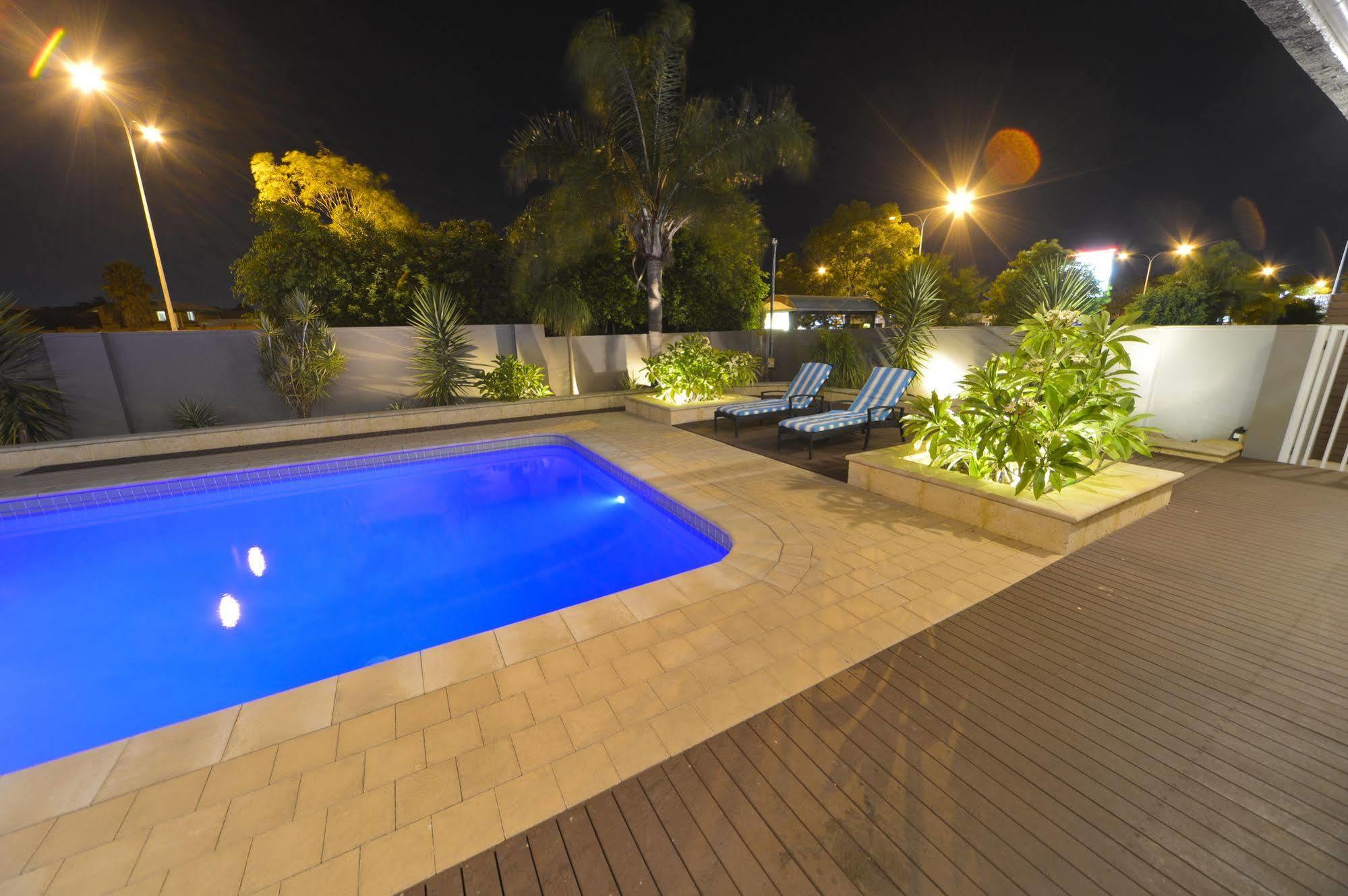 Bentley Motel Perth Esterno foto