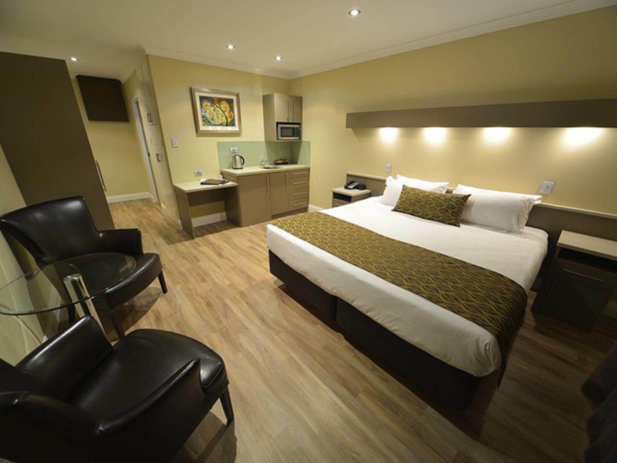 Bentley Motel Perth Esterno foto