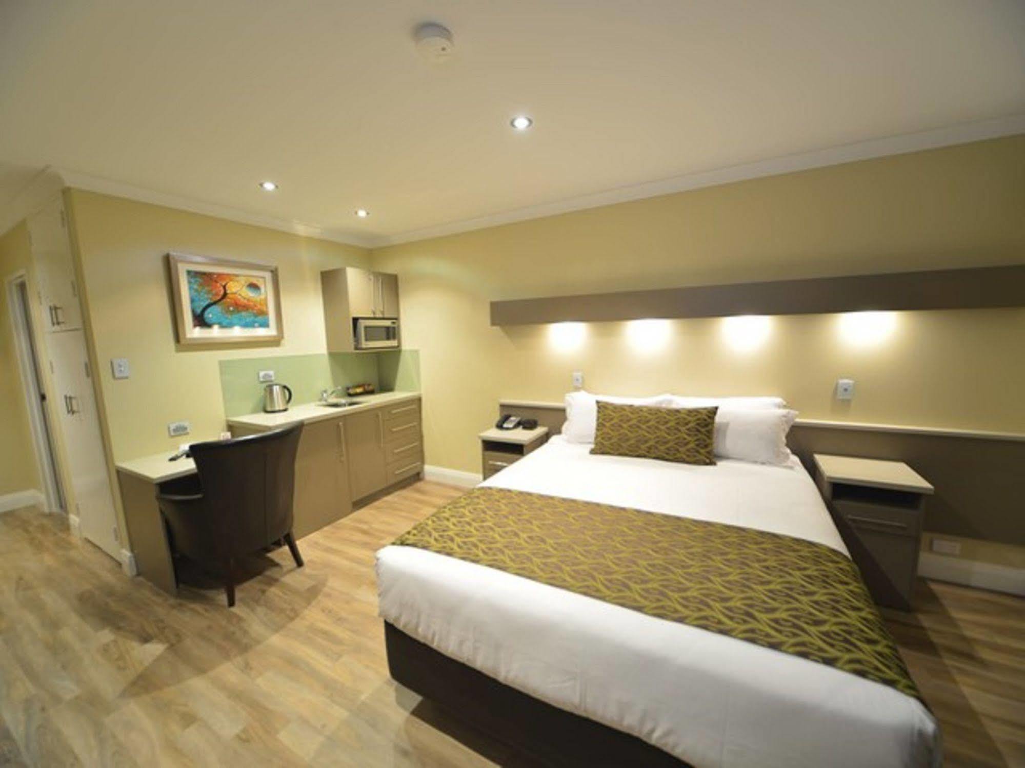 Bentley Motel Perth Esterno foto